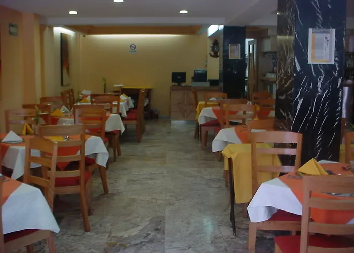 San Diego Hotel 3*